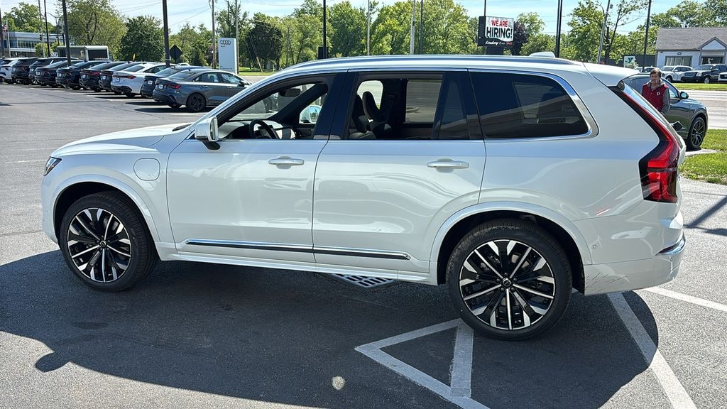 New 2026 Volvo XC90 plug-in hybrid T8 Ultra 7-Seater SUV