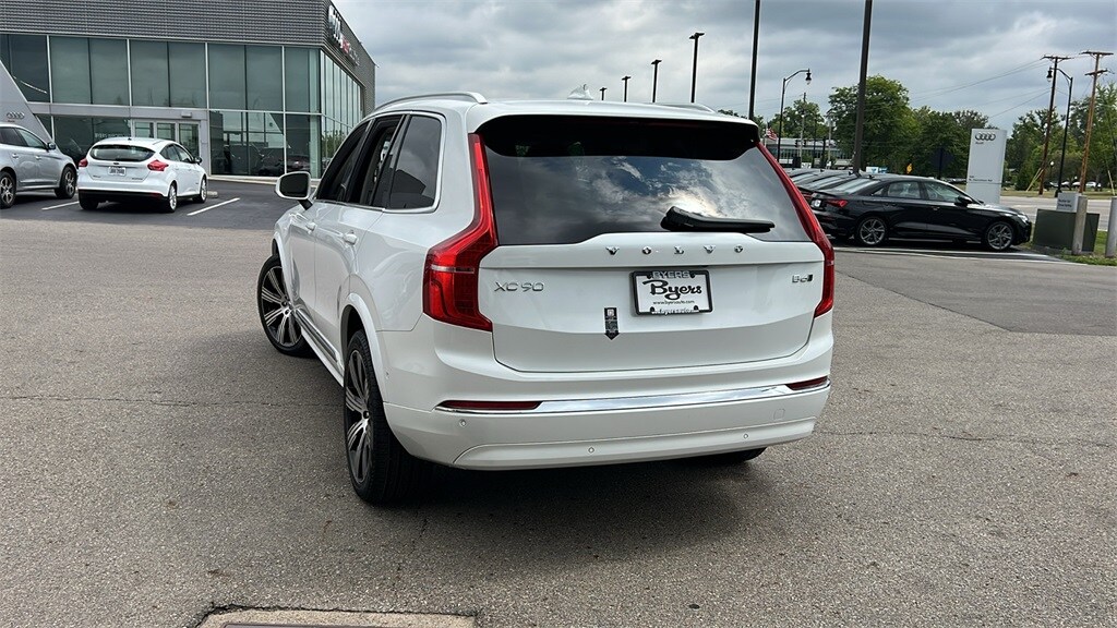 2025 Volvo XC90 Plus photo 4