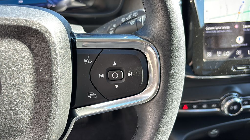 2026 Volvo XC40 Plus - Photo 17