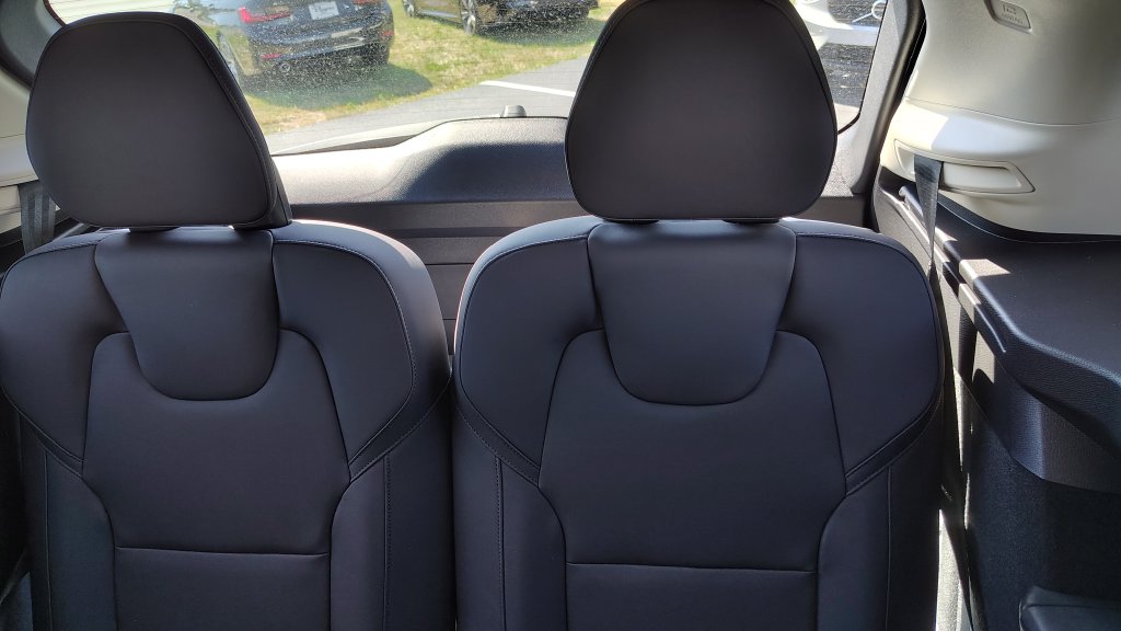 2026 Volvo XC90 Plus - Photo 30
