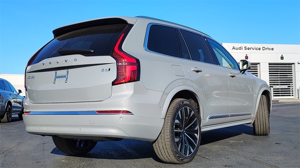 New 2026 Volvo XC90 B6 Ultra 7-Seater SUV