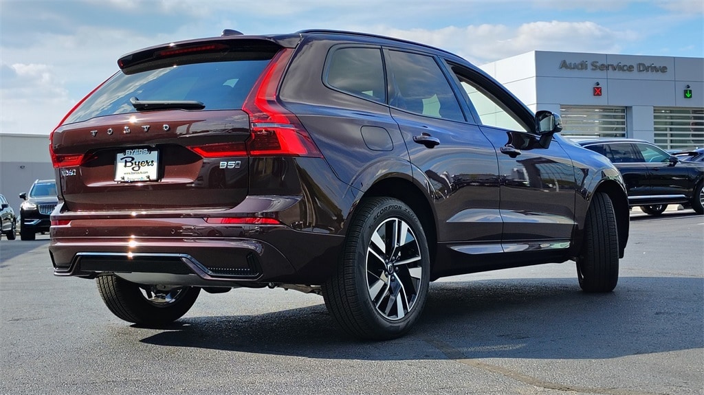 New 2026 Volvo XC60 B5 Core SUV