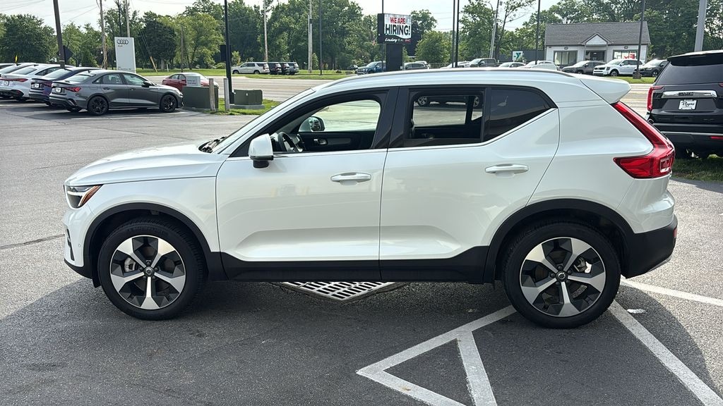 Certified 2025 Volvo XC40 B5 Plus Bright Theme SUV