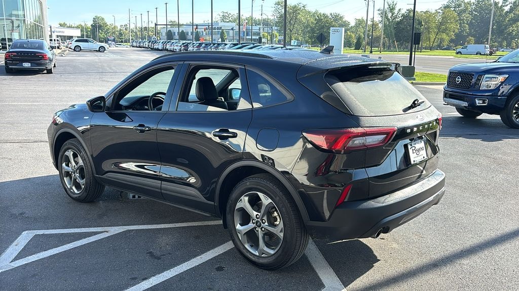 Used 2025 Ford Escape ST-Line Select SUV