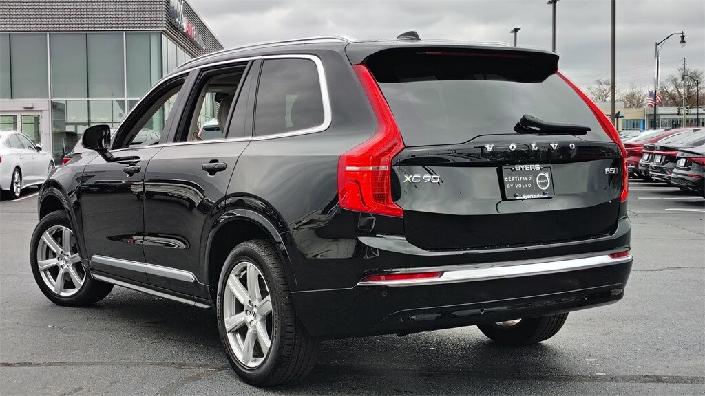 2024 Volvo XC90 B5 Core photo 4