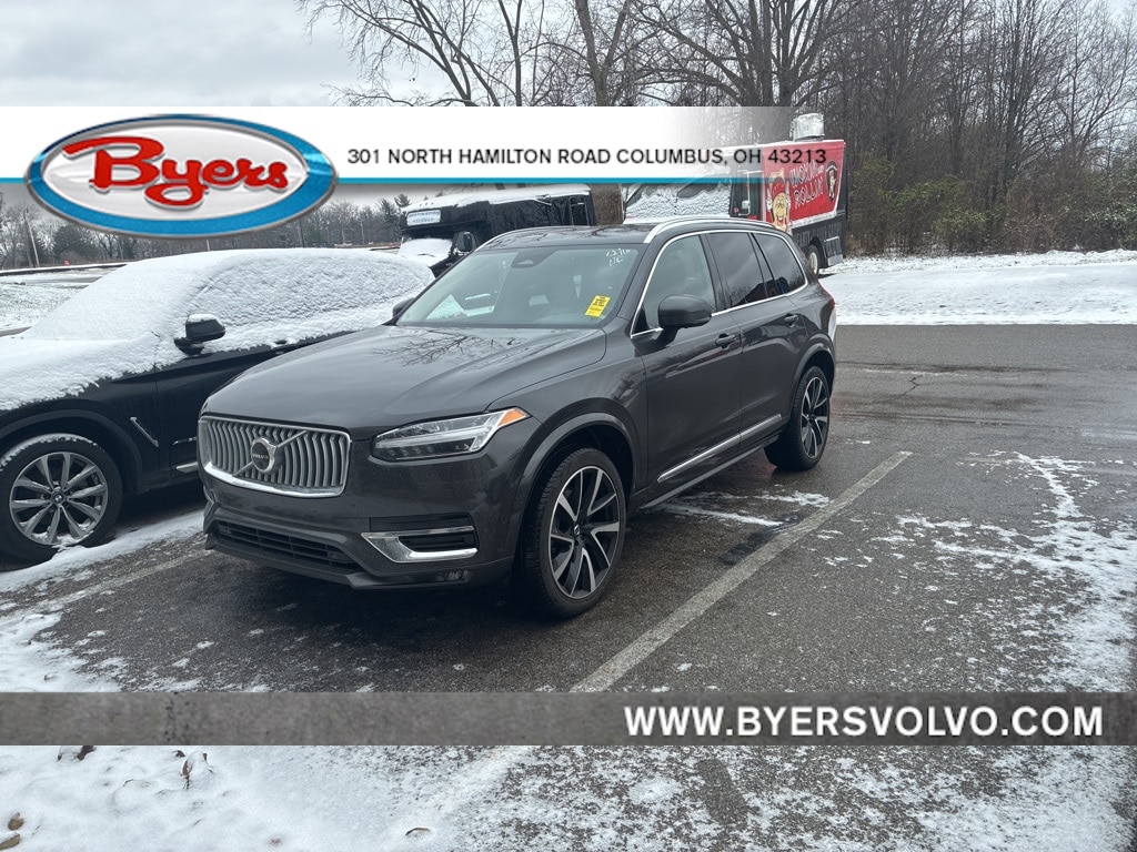 2023 Volvo XC90 Plus's photo