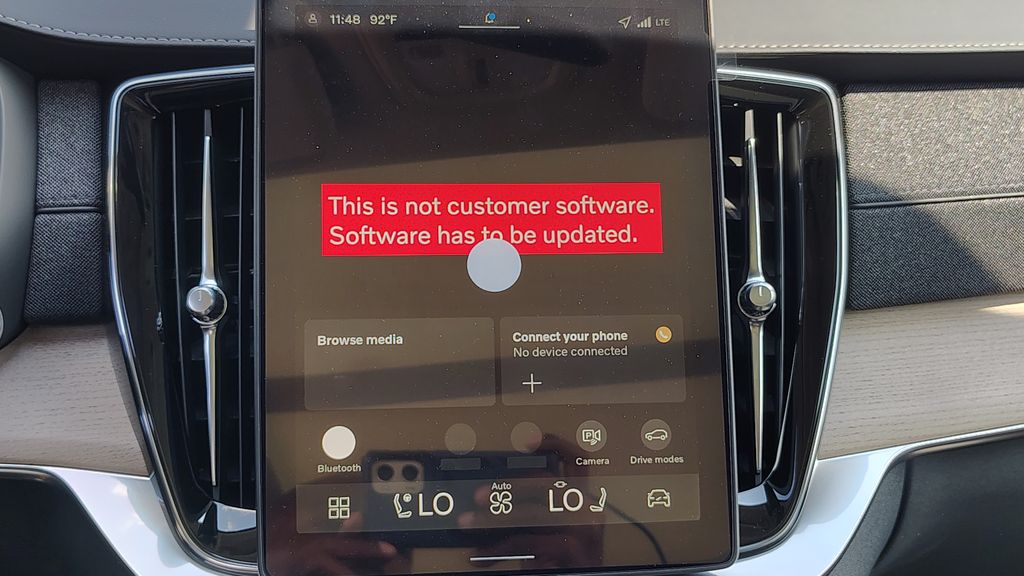 2026 Volvo XC90 Plus - Photo 24