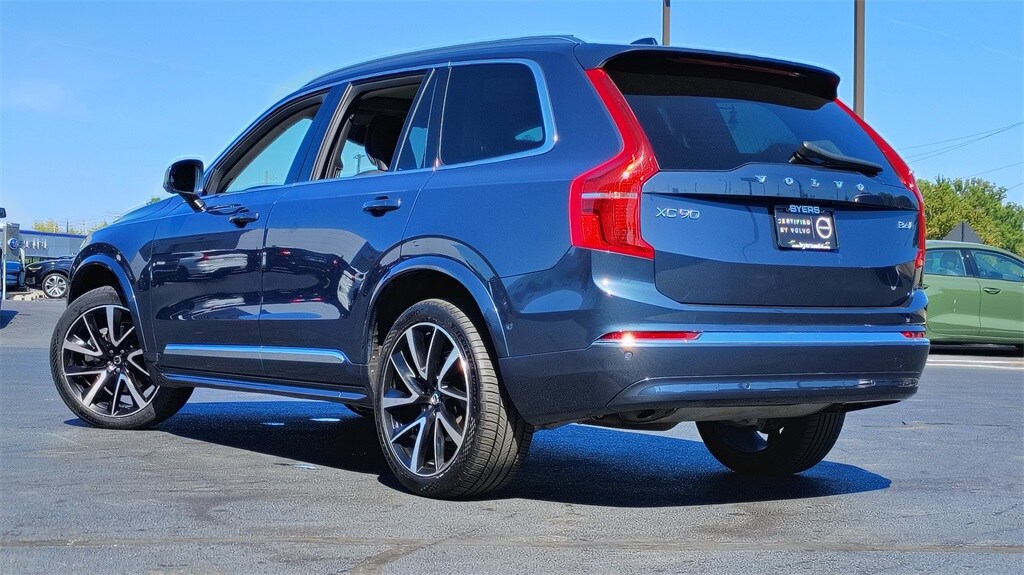 2023 Volvo XC90 Plus photo 4