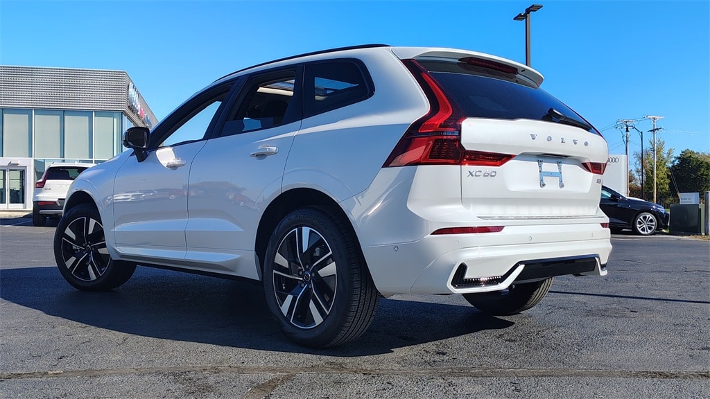 New 2026 Volvo XC60 B5 Plus SUV