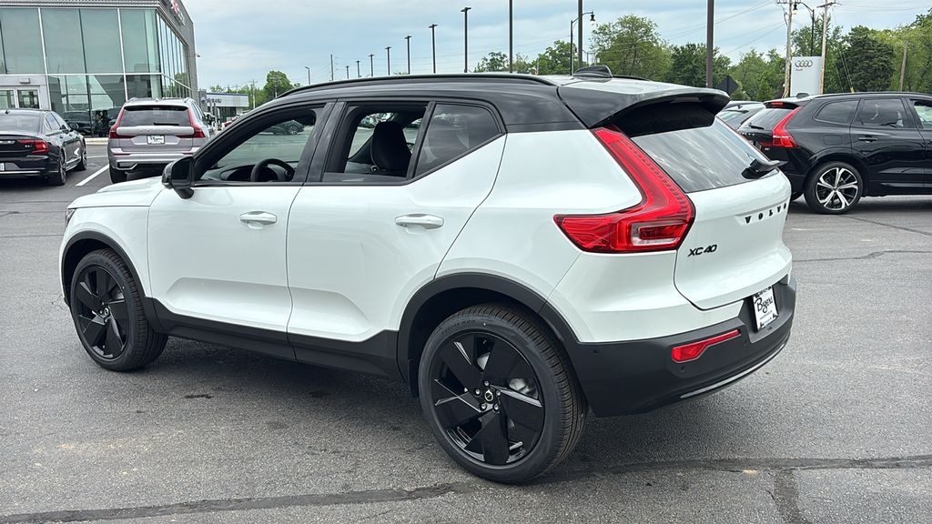 New 2026 Volvo XC40 B5 Ultra Black Edition SUV