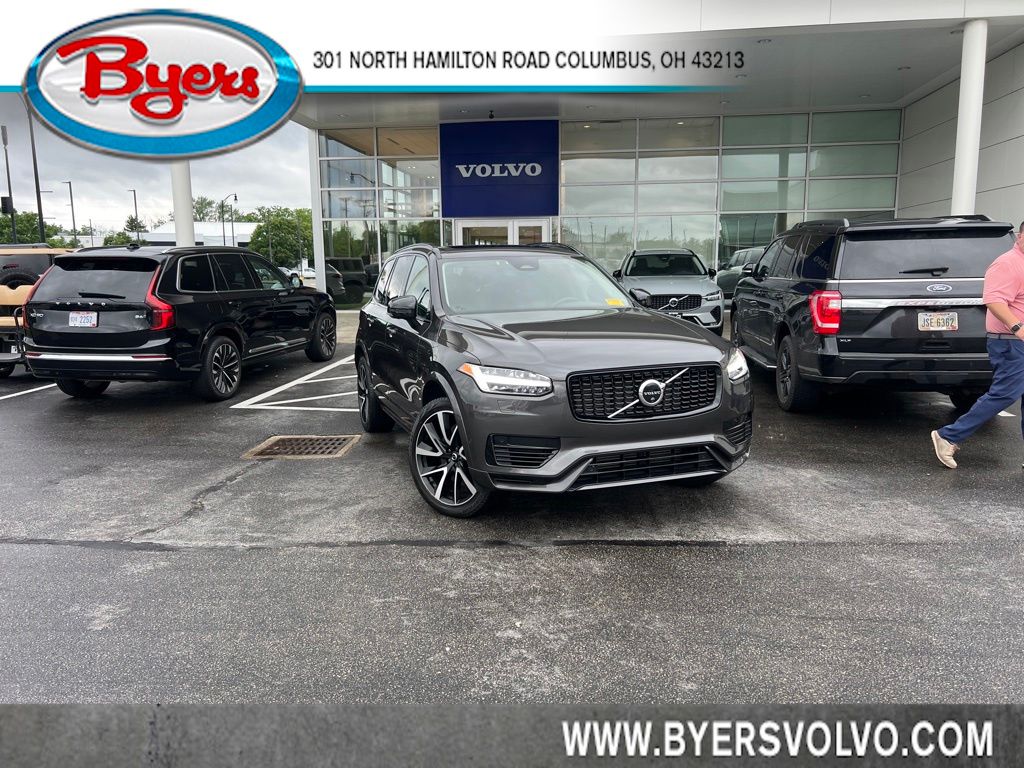 2023 Volvo XC90 T8 Recharge Plus Dark Theme 7-Seater 4WD's photo