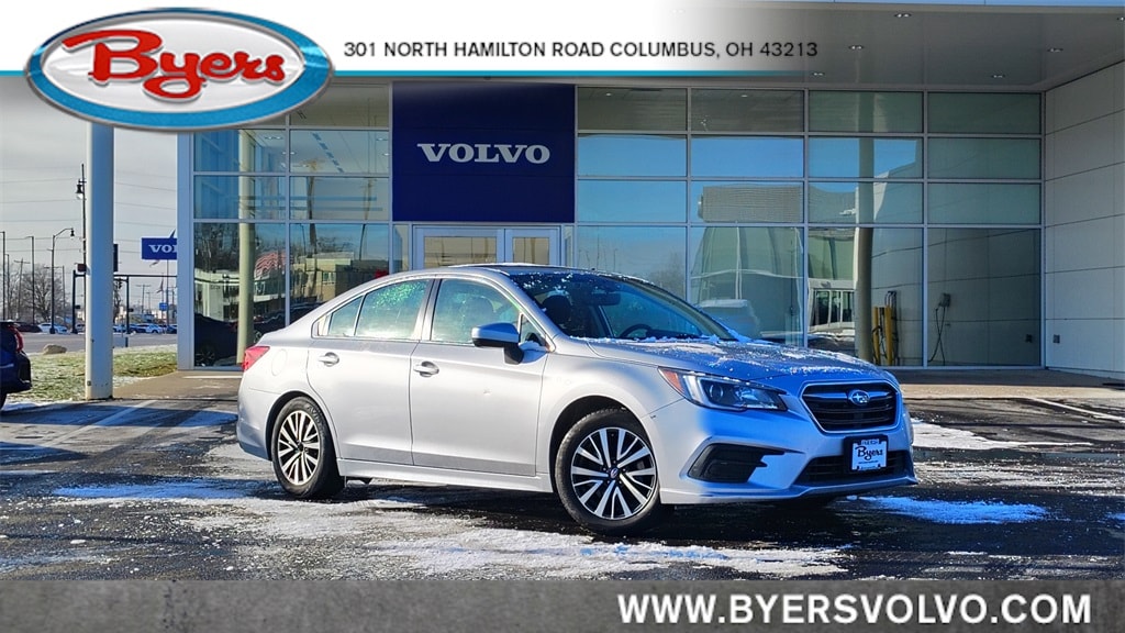 2019 Subaru Legacy Premium's photo