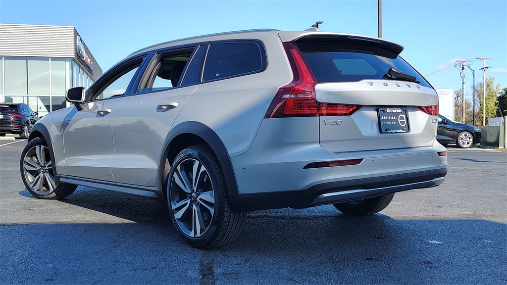 Certified 2025 Volvo V60 Cross Country B5 Plus Wagon