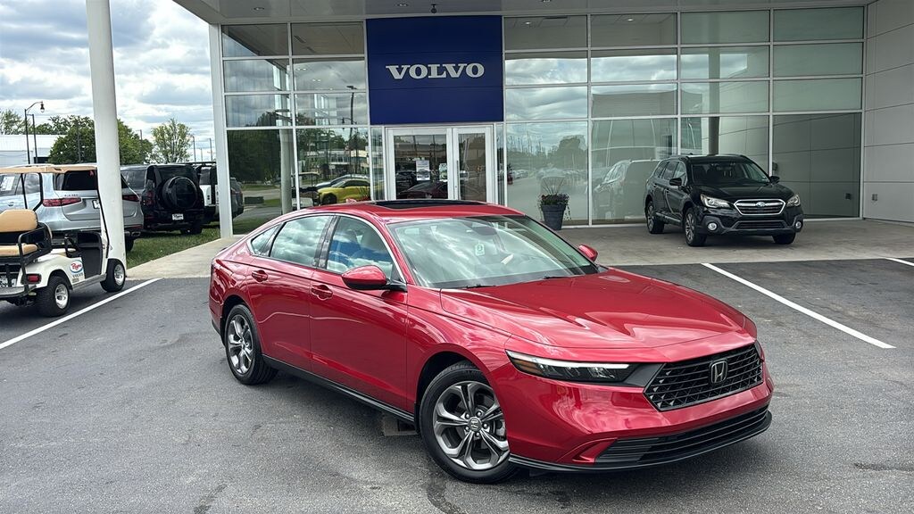 Used 2024 Honda Accord EX Sedan