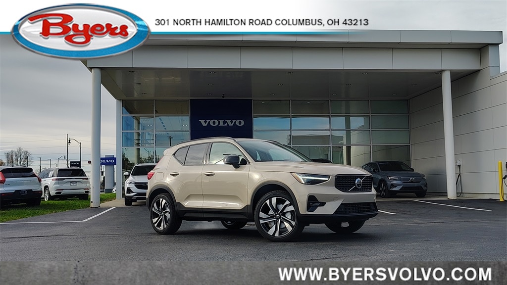 New 2026 Volvo XC40 B5 Ultra SUV