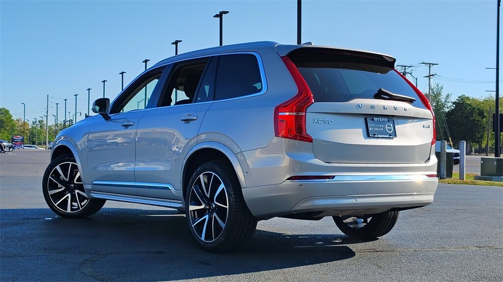2024 Volvo XC90 Plus photo 3