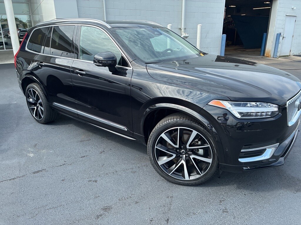 2024 Volvo XC90 Plus photo 3