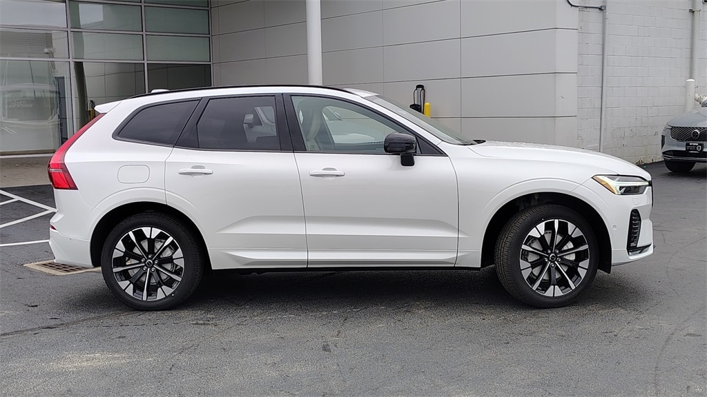 New 2026 Volvo XC60 B5 Plus SUV