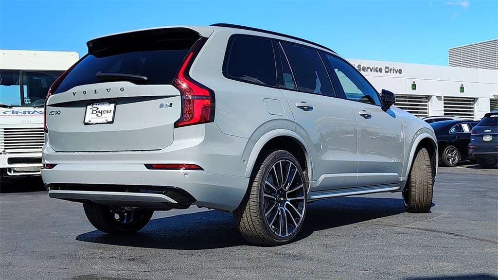 New 2026 Volvo XC90 B6 Ultra Dark Theme 7-Seater SUV