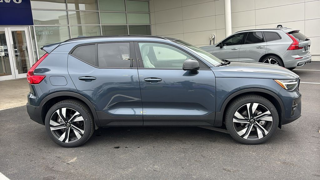 2026 Volvo XC40 Ultra - Photo 28