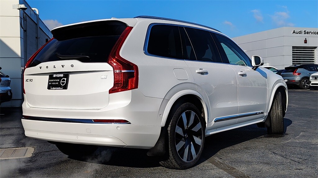 2024 Volvo XC90 Recharge T8 Plus photo 2