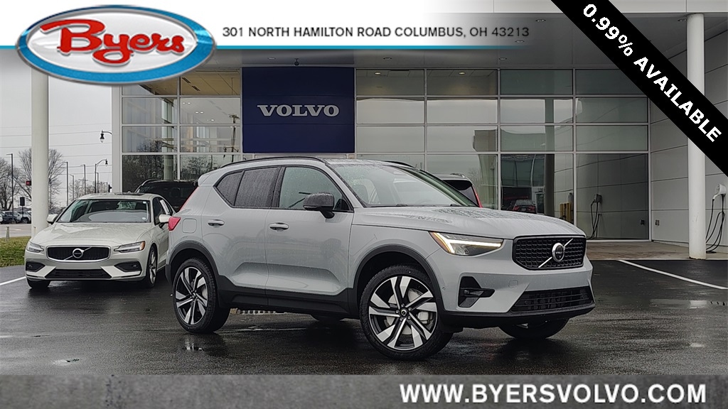 2026 Volvo XC40 Plus's photo