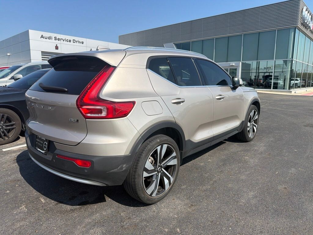 Used 2024 Volvo XC40 B5 Plus Bright Theme SUV