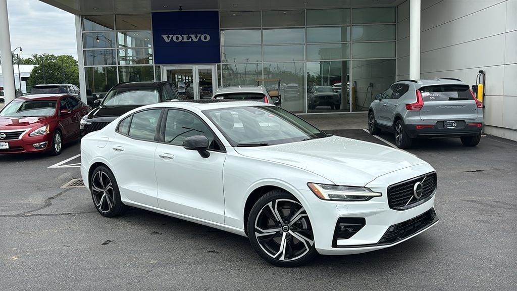 Certified 2023 Volvo S60 B5 Core Dark Theme Sedan