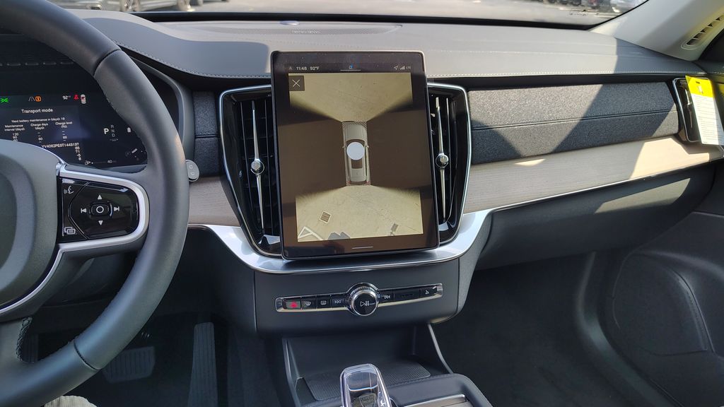 2026 Volvo XC90 Plus - Photo 21