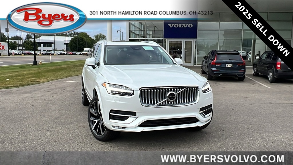 2025 Volvo XC90 B5 Plus