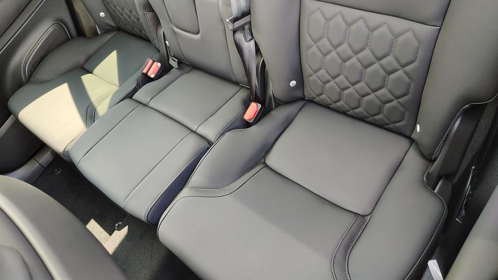 2026 Volvo XC90 Plus - Photo 34