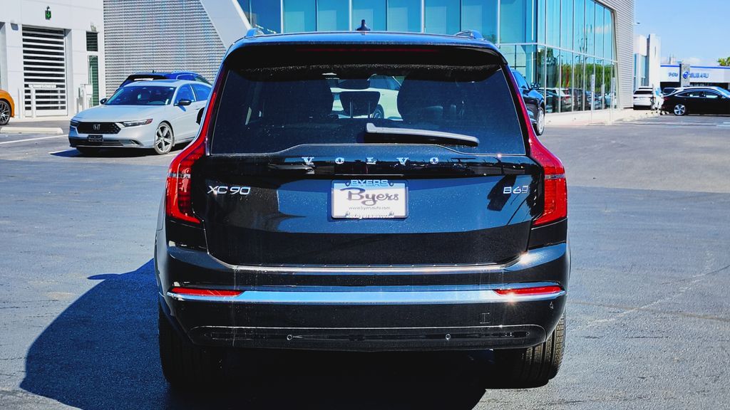 2026 Volvo XC90 Plus - Photo 31
