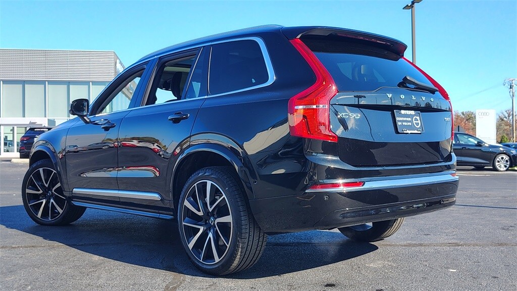 2024 Volvo XC90 B5 Plus photo 3
