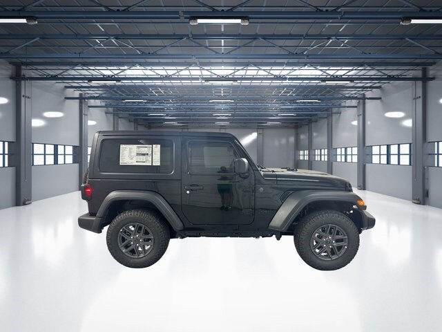 2025 Jeep Wrangler Sport S photo 4
