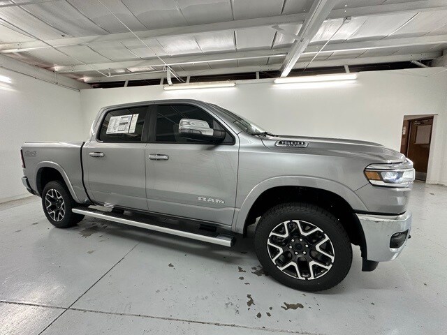 2025 Ram 1500 Laramie photo 4