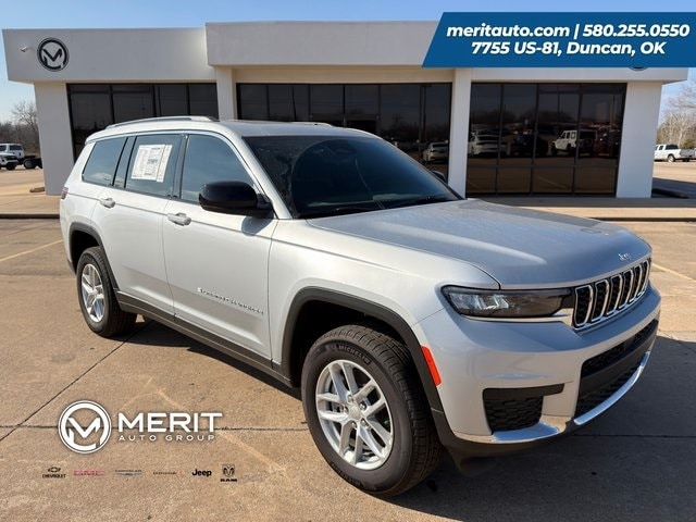 2025 Jeep Grand Cherokee L Laredo's photo