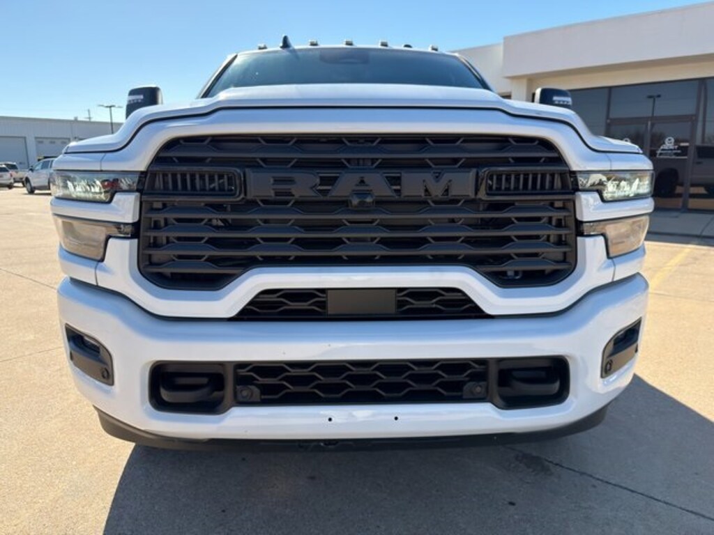 New 2026 Ram 2500 BIG HORN CREW CAB 4X4 6'4 BOX Pickup