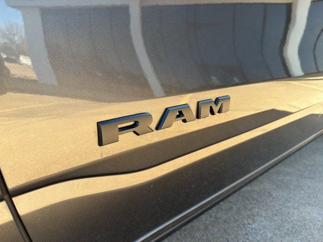 2025 RAM 1500 Laramie - Photo 8