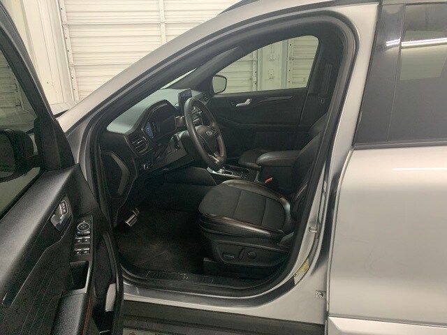 2024 Ford Escape ST-Line photo 3