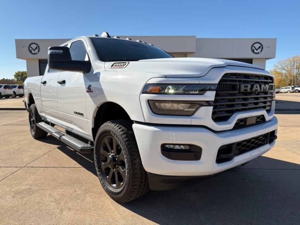 New 2026 Ram 2500 BIG HORN CREW CAB 4X4 6'4 BOX Pickup