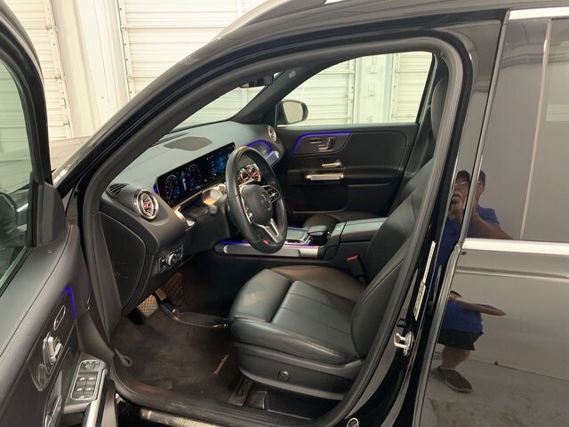 2020 Mercedes Benz GLB 250 photo 4