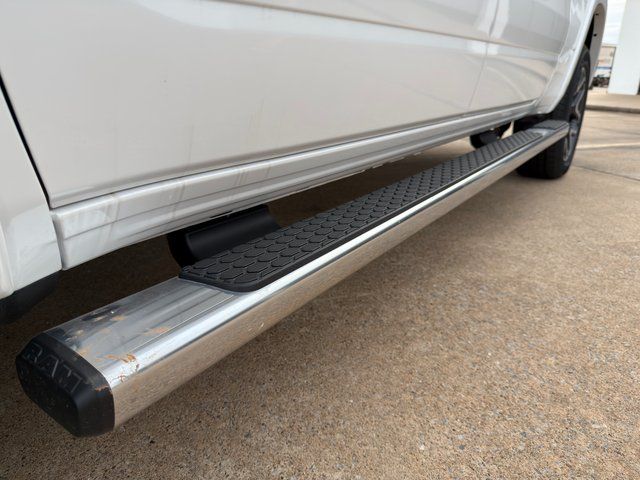 2025 RAM 1500 Laramie - Photo 9