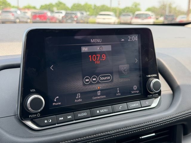 2025 Nissan Rogue SV - Photo 31