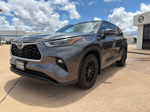 2023 Toyota Highlander LE - Photo 8