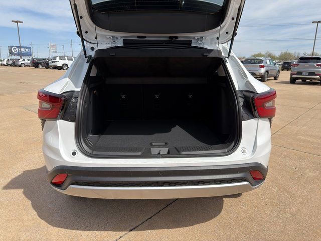 2026 Chevrolet Trax LT - Photo 16