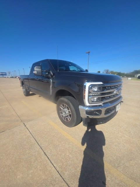 2024 Ford F-350 Lariat photo 2