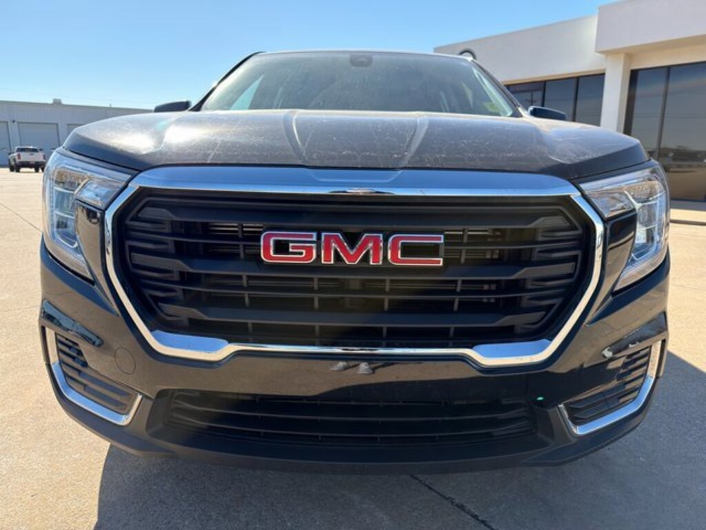 Used 2024 GMC Terrain SLE SUV