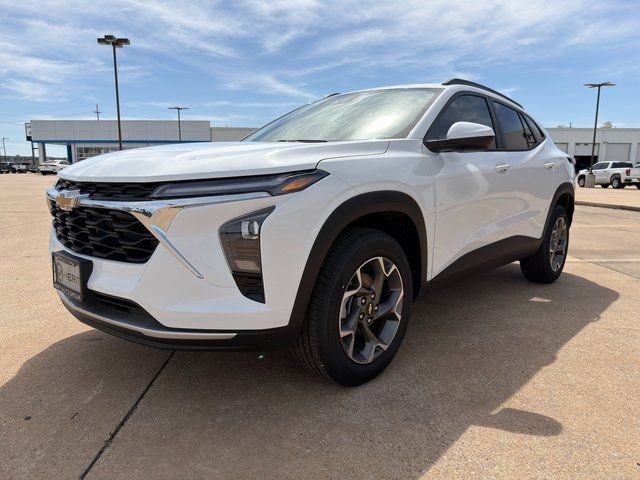 2026 Chevrolet Trax LT - Photo 8