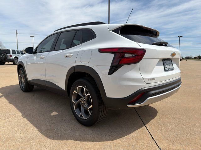 2026 Chevrolet Trax LT - Photo 12
