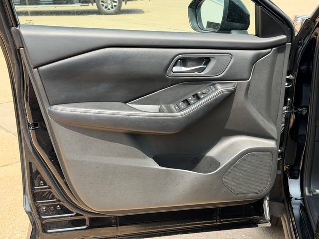 2025 Nissan Rogue SV - Photo 19